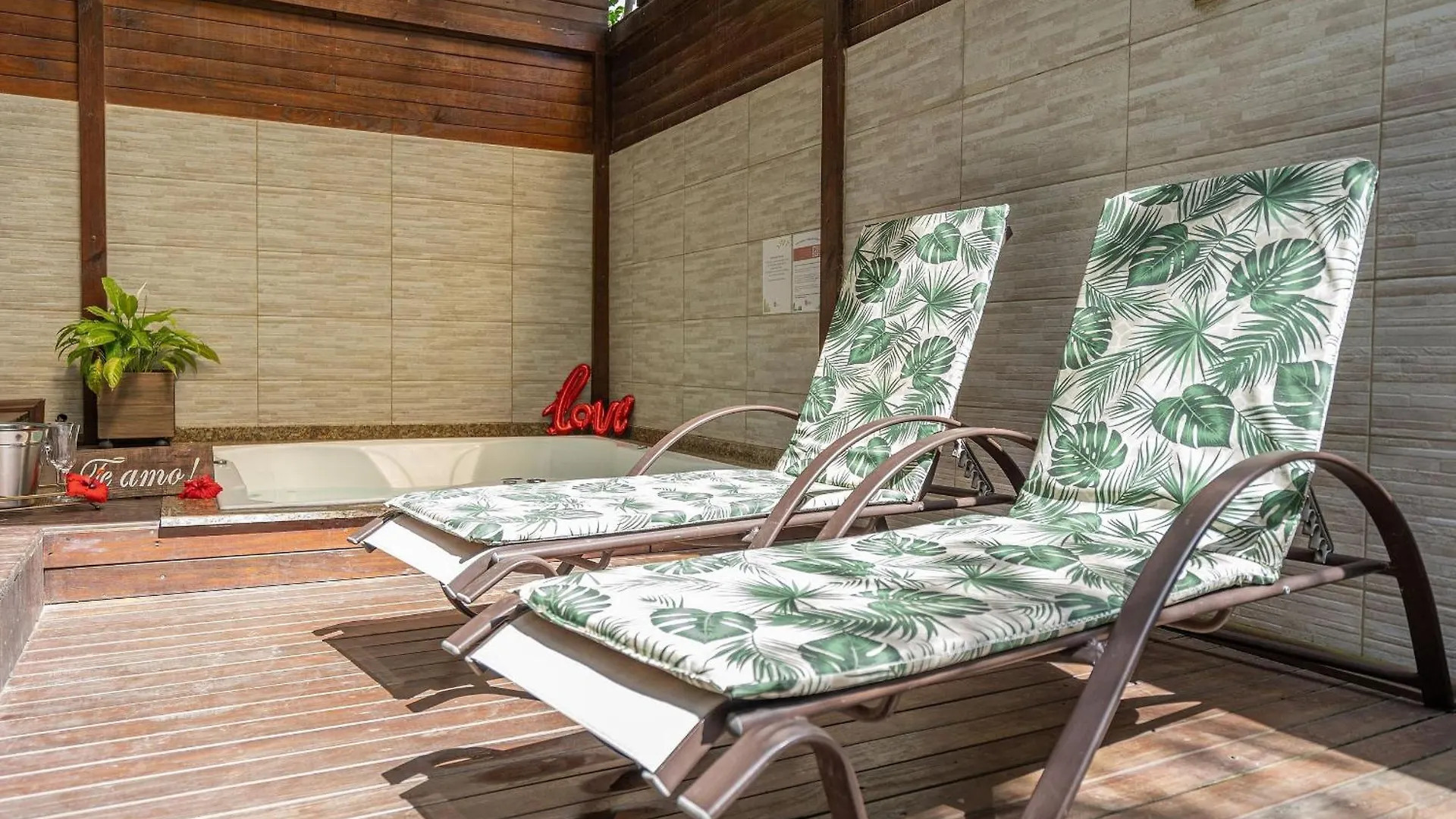 Ape Cabana Com Banheira Hidro Spa, Ar Condicionado Penha