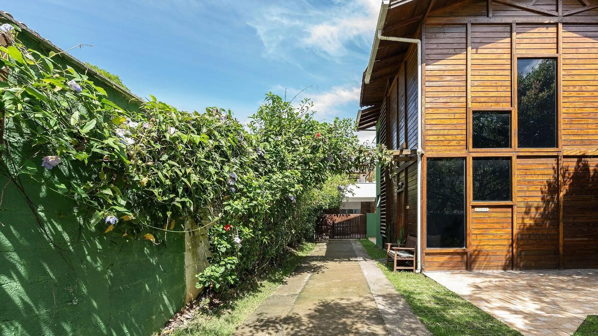 Ape Cabana Com Banheira Hidro Spa, Ar Condicionado Penha  Brazil